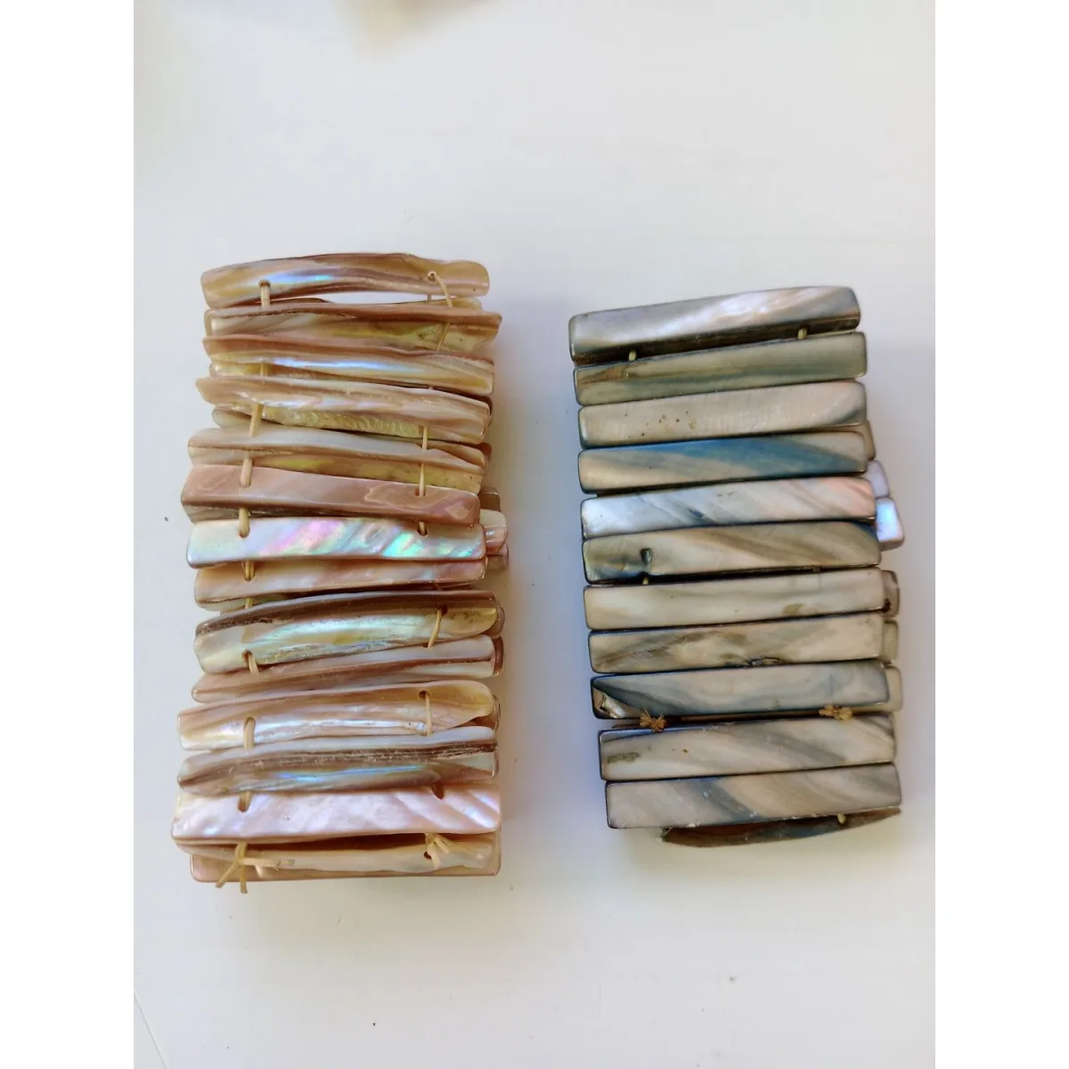 Lote dos pulseras de nacar